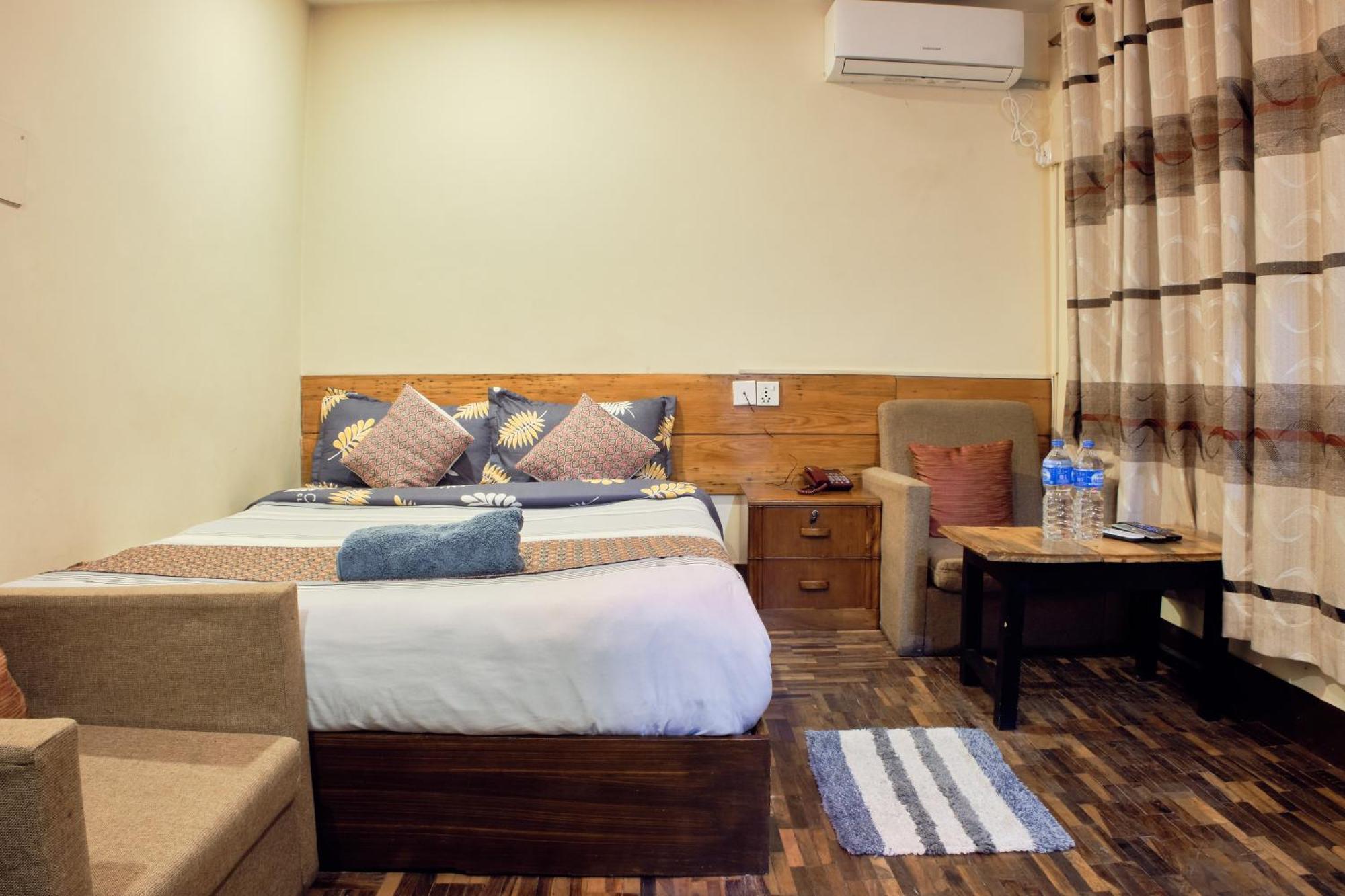Hotel Shree Tara กาฐมาณฑุ ภายนอก รูปภาพ
