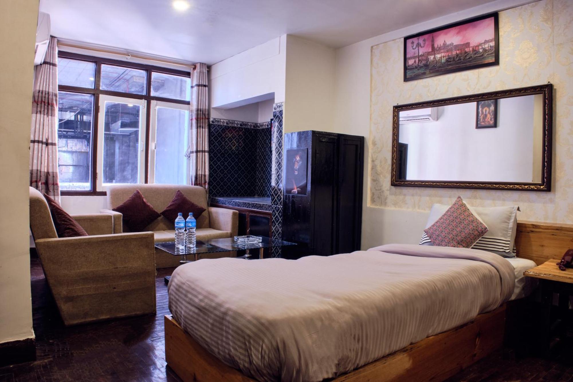 Hotel Shree Tara กาฐมาณฑุ ภายนอก รูปภาพ