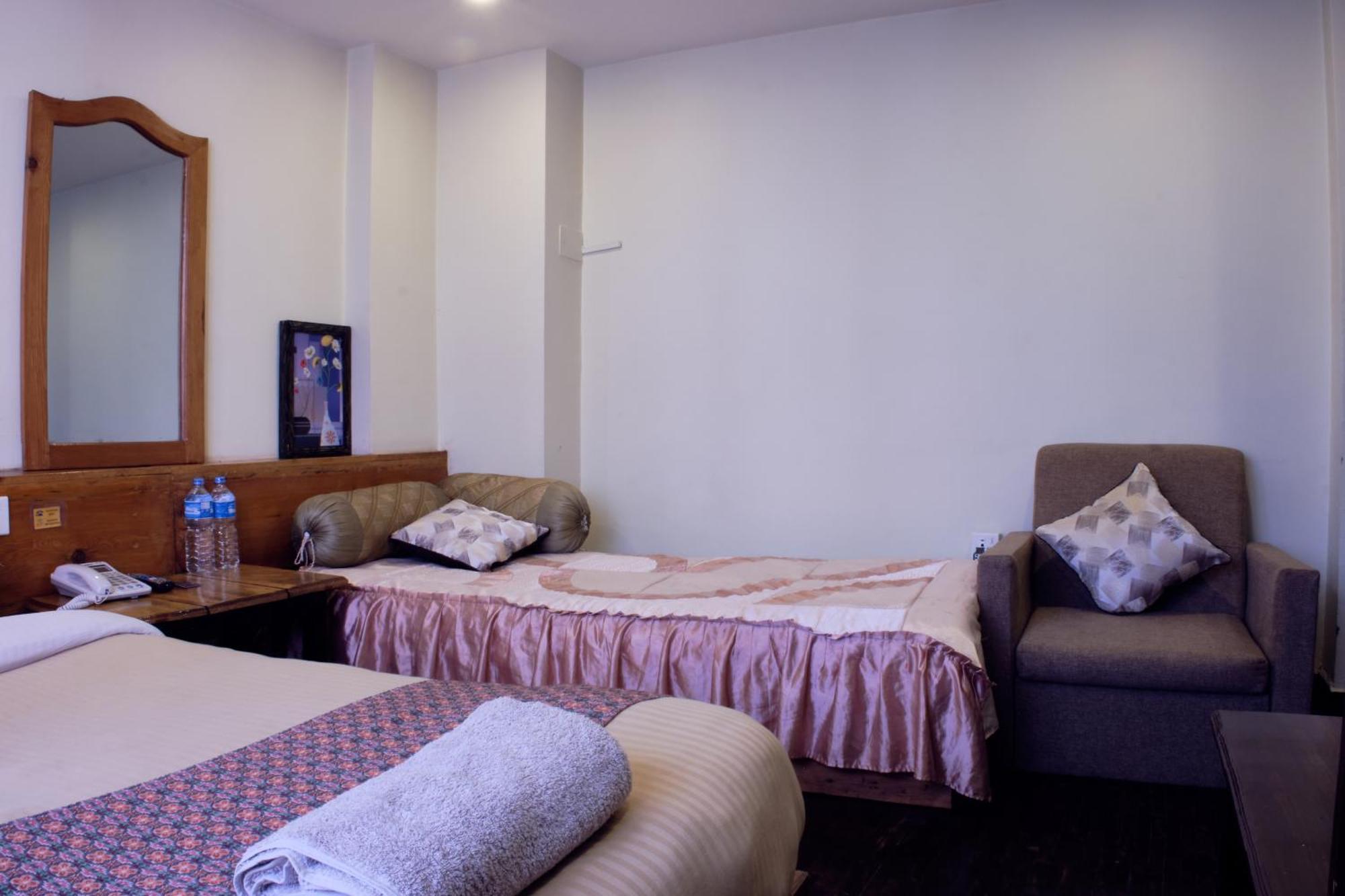 Hotel Shree Tara กาฐมาณฑุ ภายนอก รูปภาพ