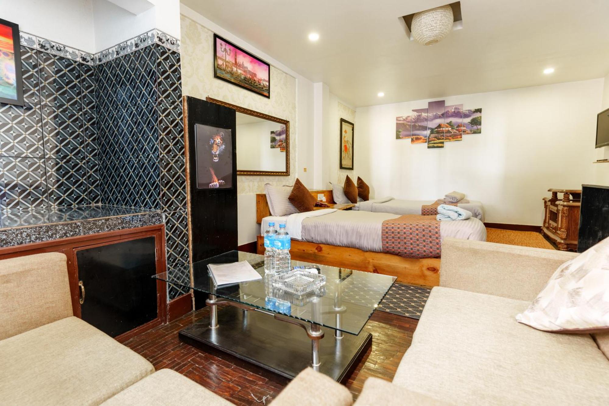 Hotel Shree Tara กาฐมาณฑุ ภายนอก รูปภาพ