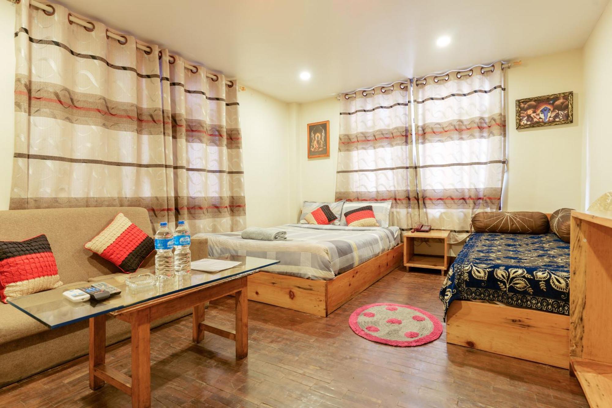 Hotel Shree Tara กาฐมาณฑุ ภายนอก รูปภาพ