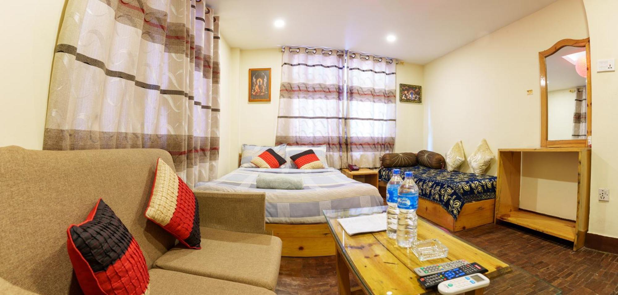 Hotel Shree Tara กาฐมาณฑุ ภายนอก รูปภาพ