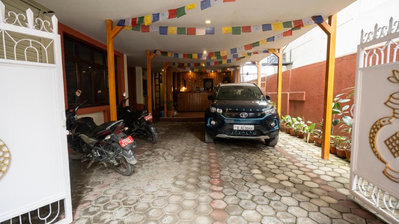 Hotel Shree Tara กาฐมาณฑุ ภายนอก รูปภาพ